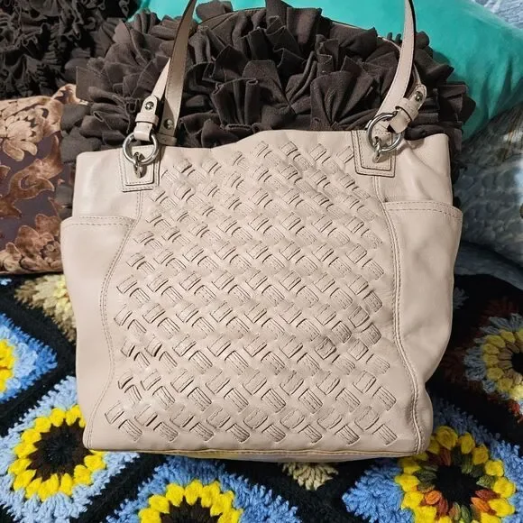 Coach North South Woven Leather Tote Shoulder Bag in Pinkish Leather - Picture 3 of 9